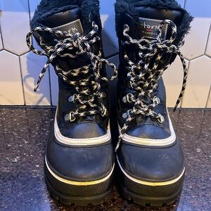 COUGAR Storm winter boots Women Size 6 black and white